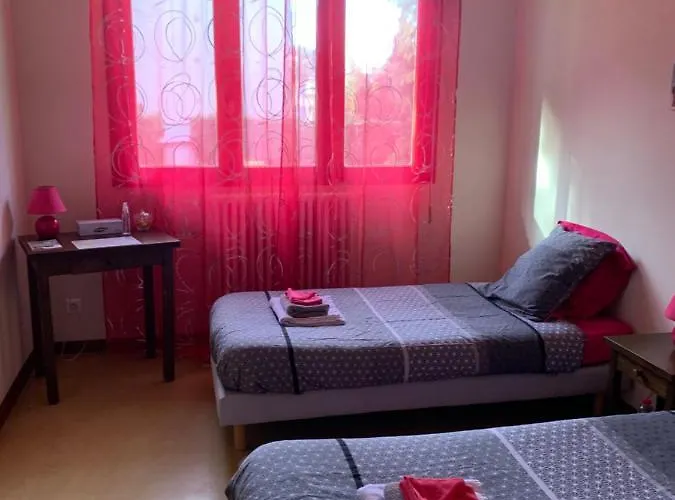 ベッド・アンド・ブレックファスト Cecilia