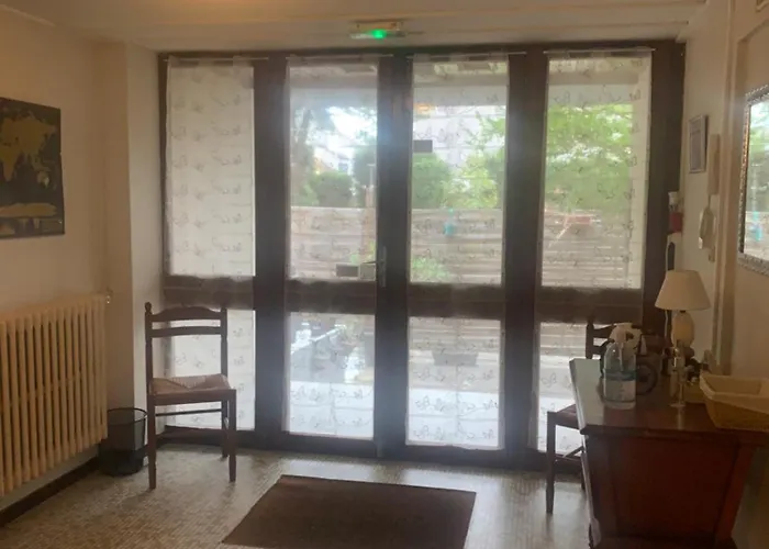 ベッド・アンド・ブレックファスト Cecilia ルルド