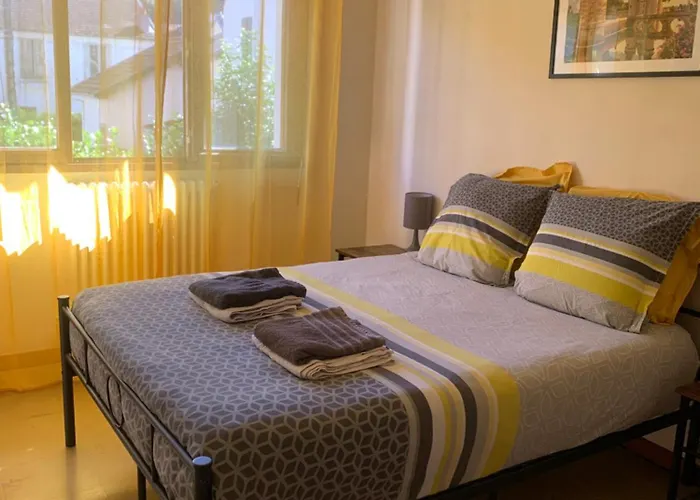 Cecilia ベッド・アンド・ブレックファスト ルルド